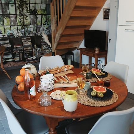 Le Clos Poulain Petits Gites De Charme Et Chambres D'Hotes Familiales Au Calme Proche Bayeux Et Des Plages Nonant Exterior foto
