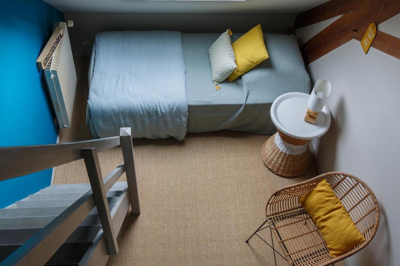 Le Clos Poulain Petits Gites De Charme Et Chambres D'Hotes Familiales Au Calme Proche Bayeux Et Des Plages Nonant Habitación foto